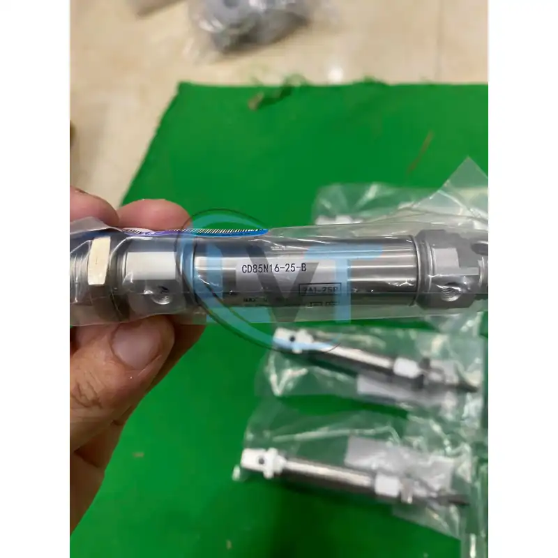 Xy lanh CD85N16-25-B