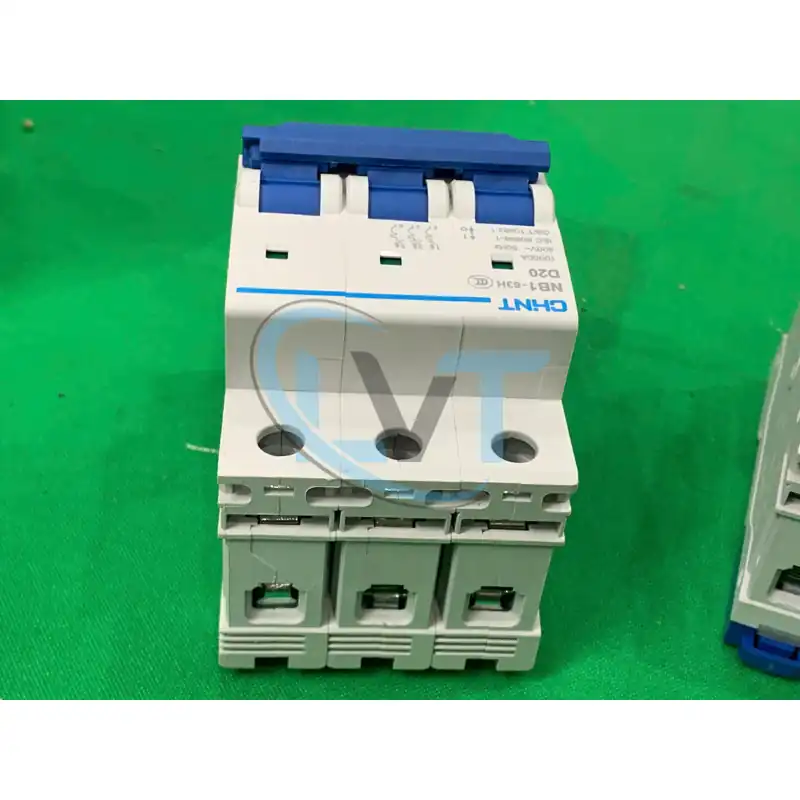 Cầu dao tự động NB1-63H 3P D20