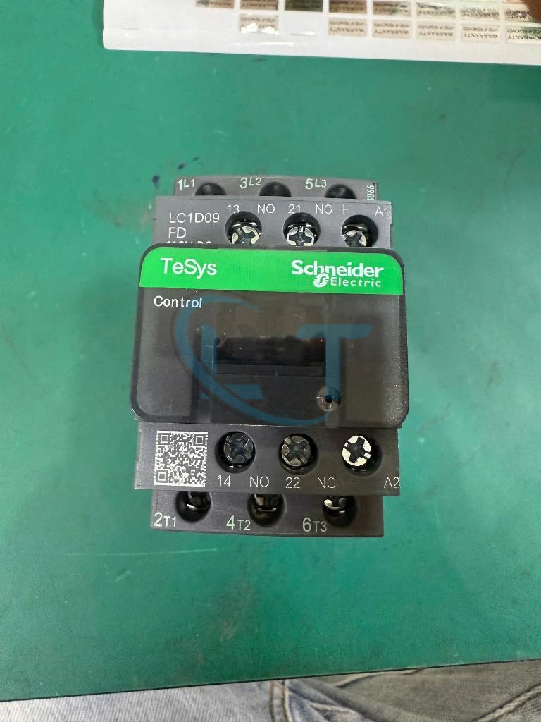 Khởi động từ Schneider LC1D09F7C – Contactor TeSys Deca 3P 9A, coil 110VAC